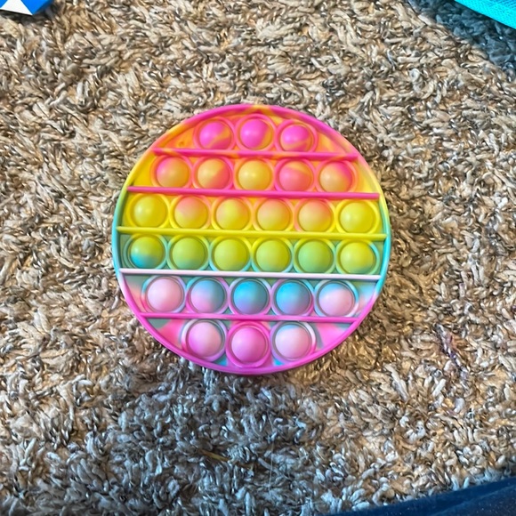 Circle Pop Toy - Picture 1 of 1